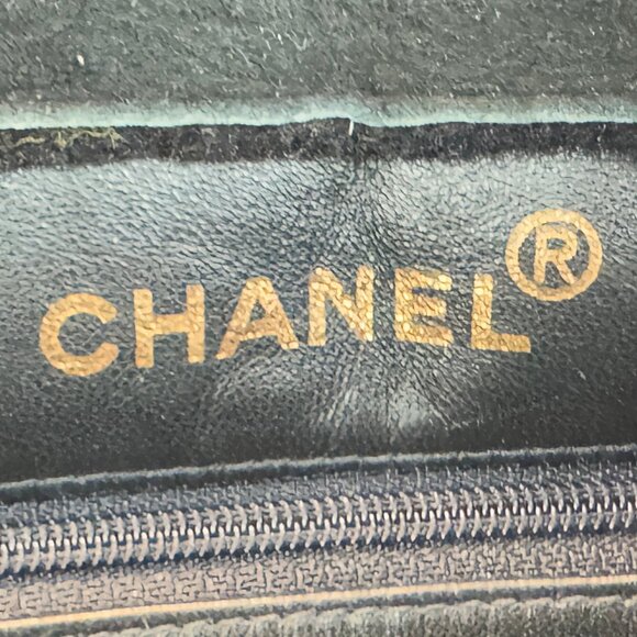 Chanel Black Suede Shearling Fur Hand Bag - Picture 2 of 16